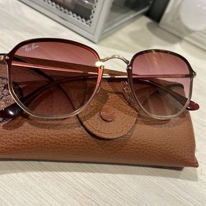Womens ray-ban sunglasses, never worn.